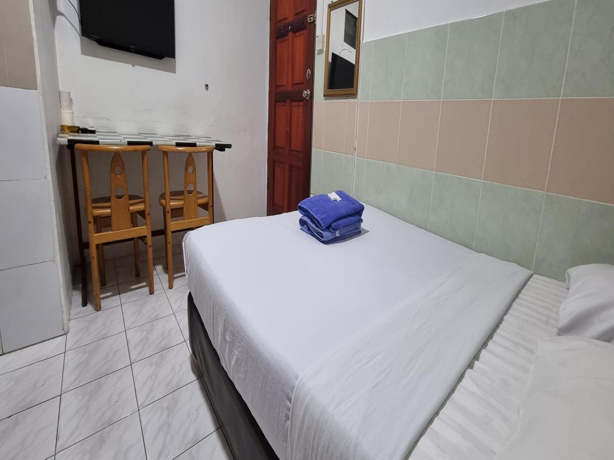 Oyo 90972 Jj Homestay Miri Kültér fotó