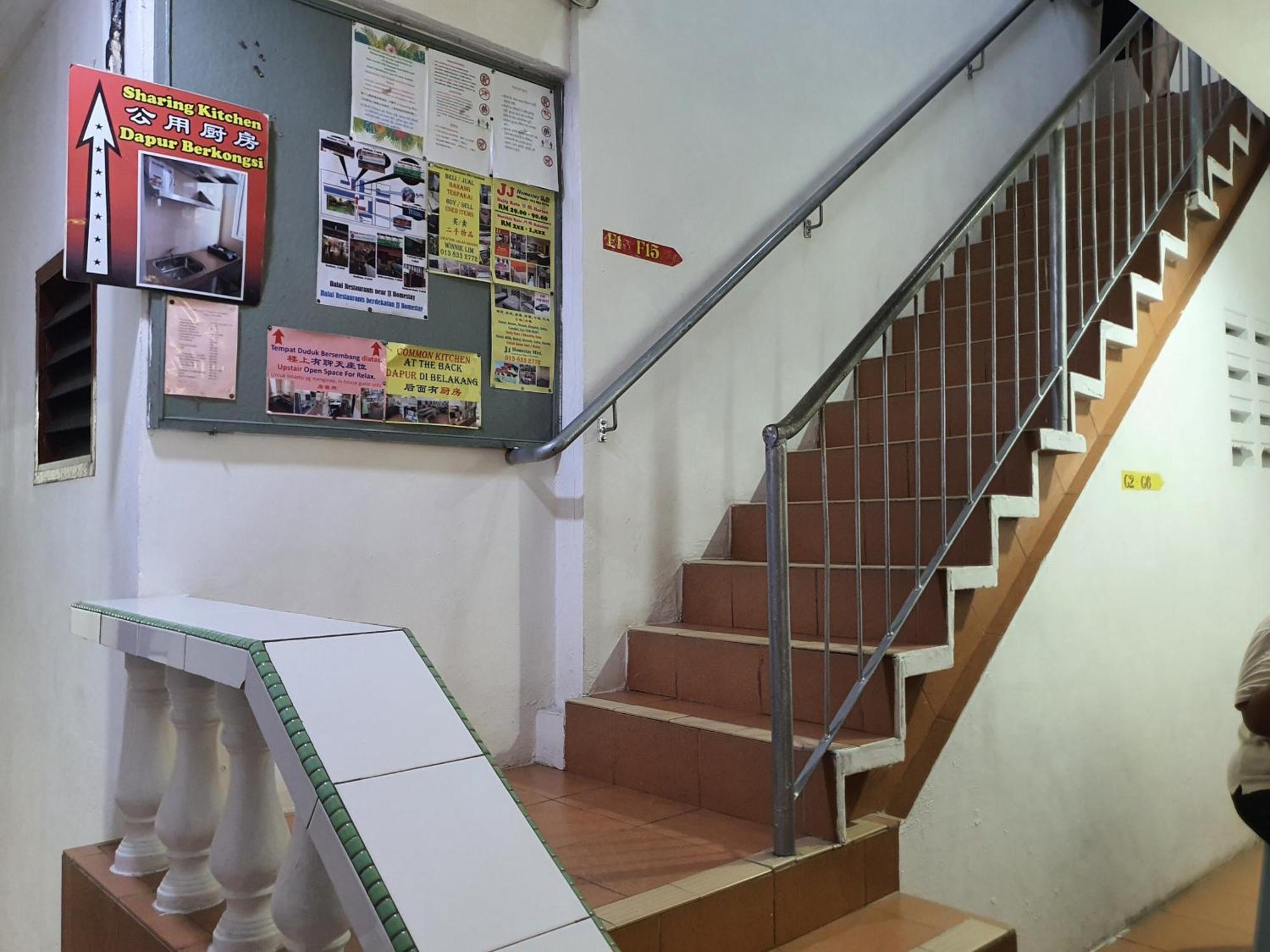Oyo 90972 Jj Homestay Miri Kültér fotó
