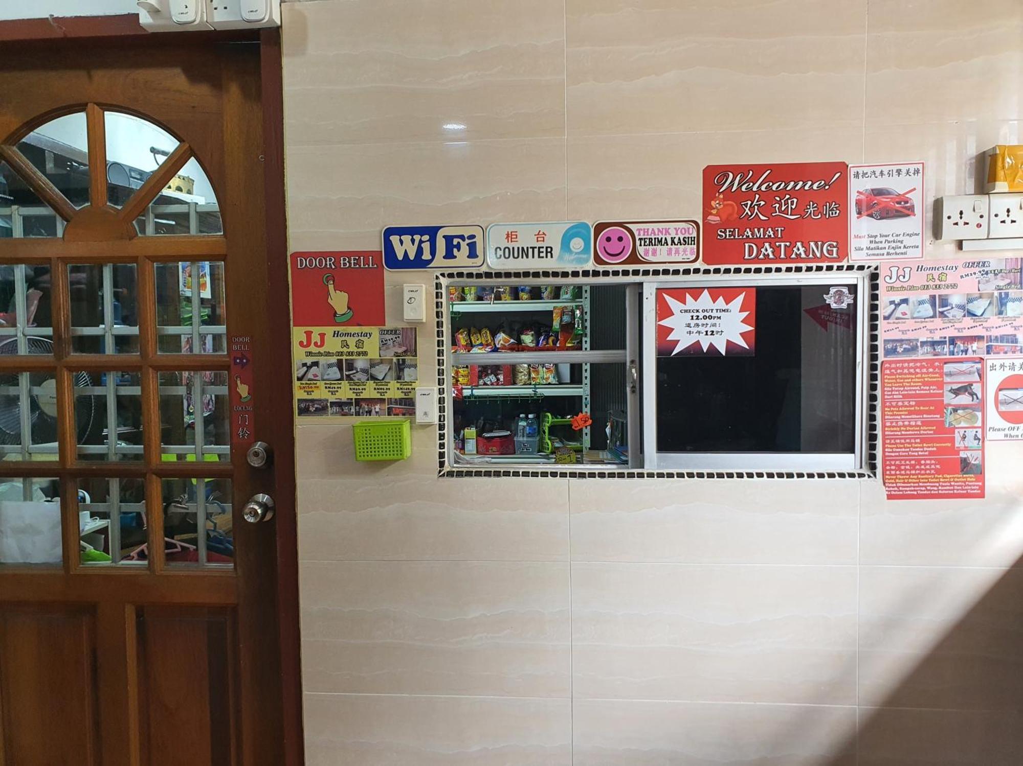 Oyo 90972 Jj Homestay Miri Kültér fotó
