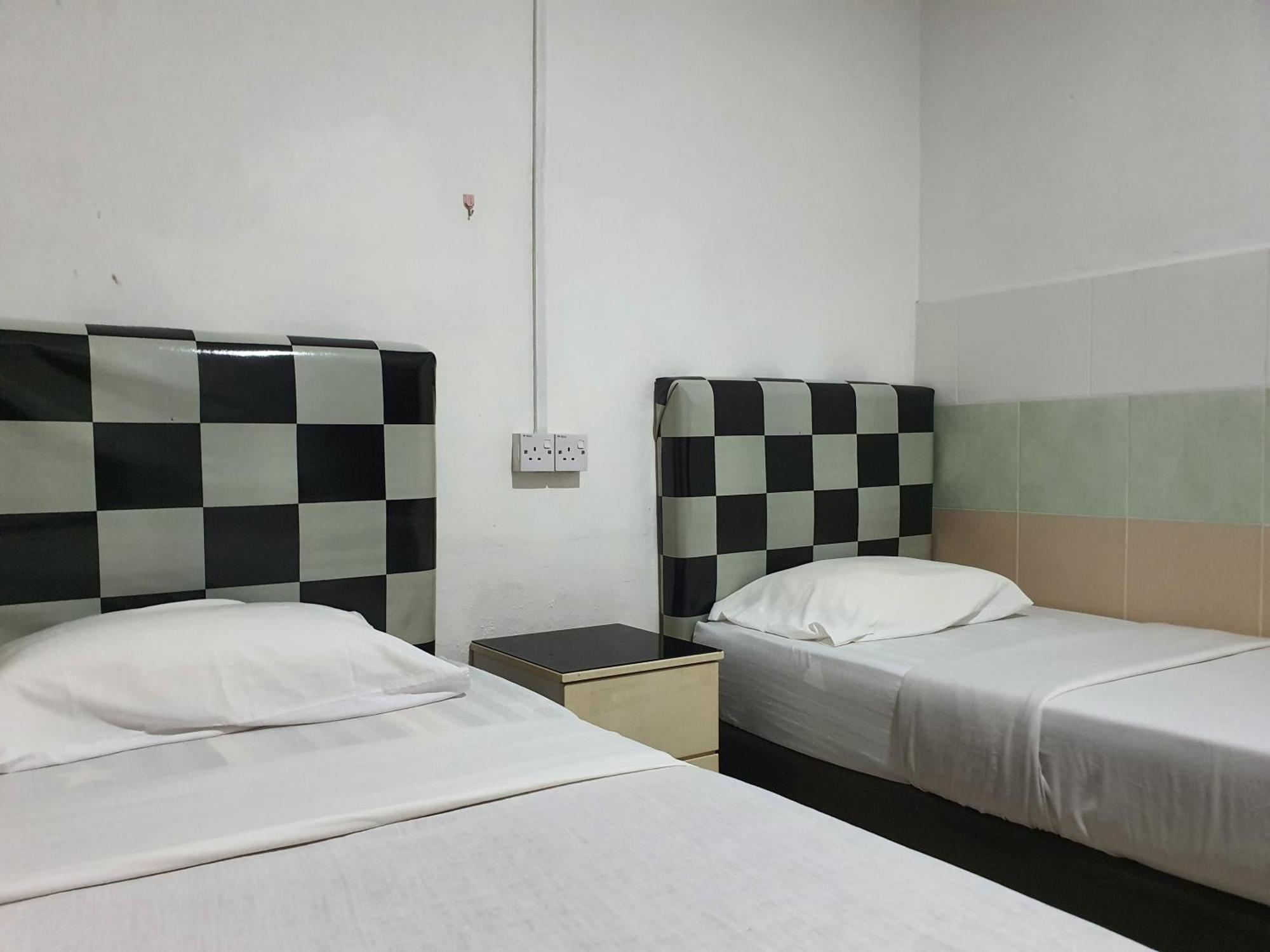 Oyo 90972 Jj Homestay Miri Kültér fotó