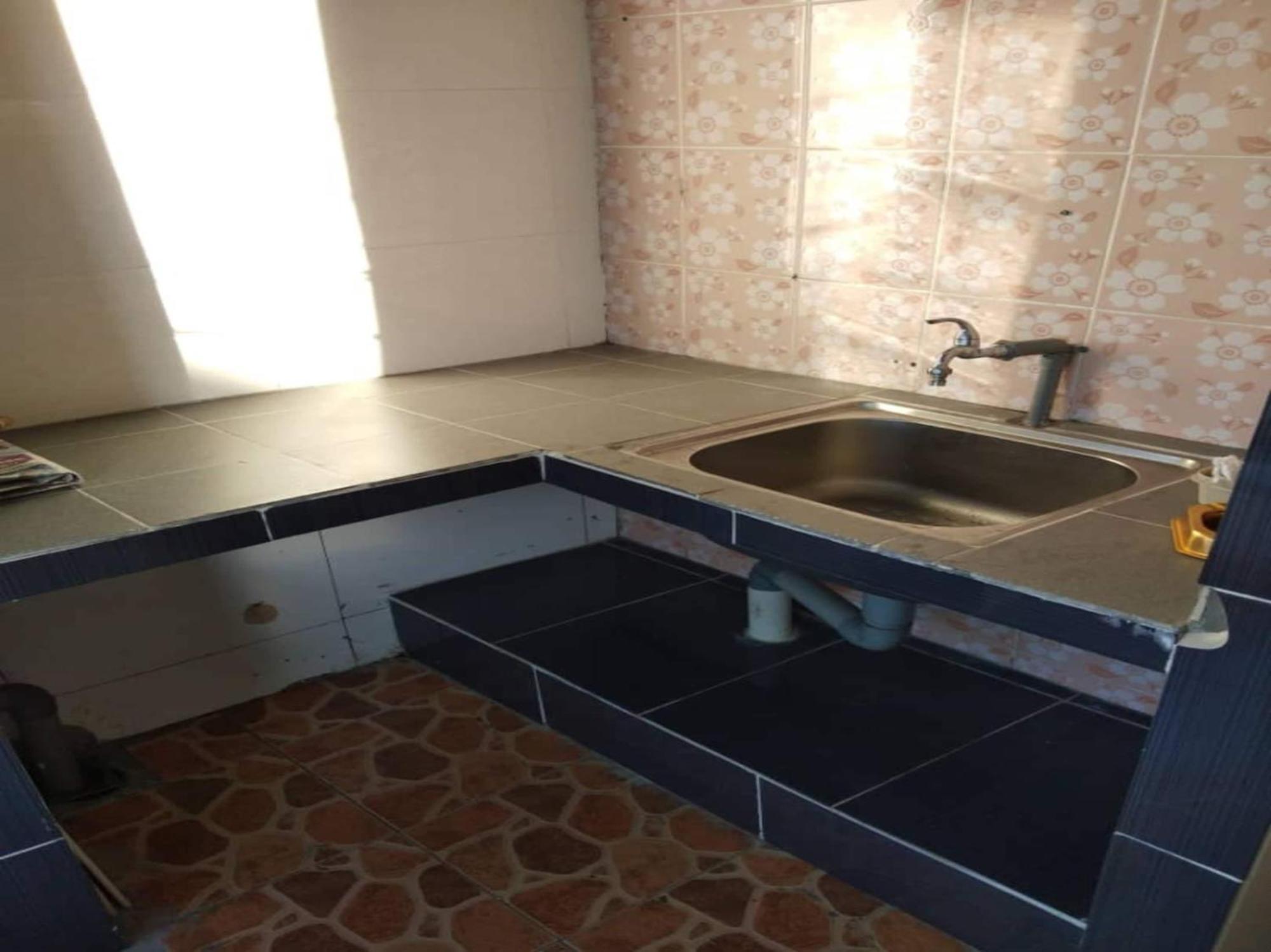 Oyo 90972 Jj Homestay Miri Kültér fotó