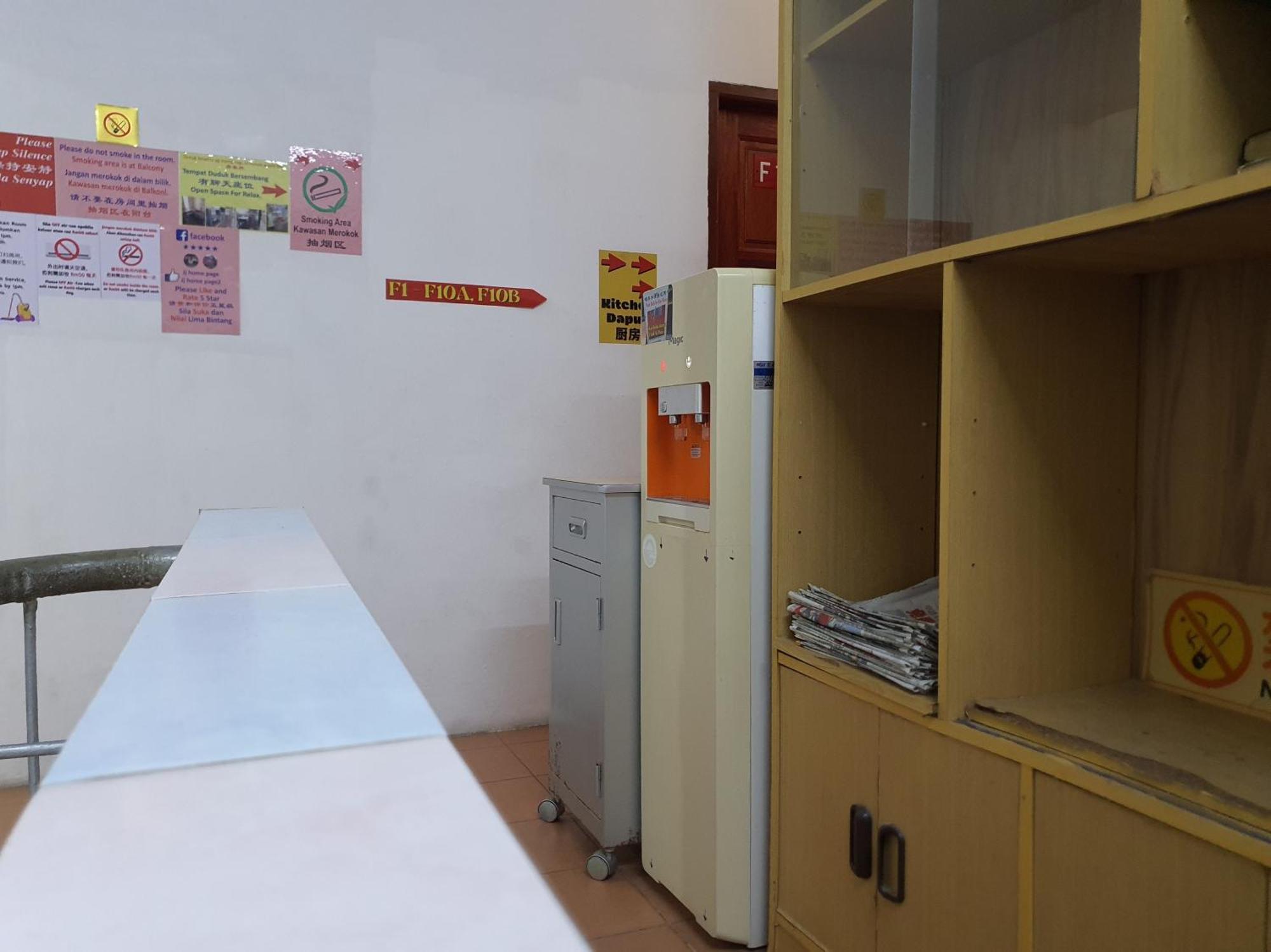 Oyo 90972 Jj Homestay Miri Kültér fotó