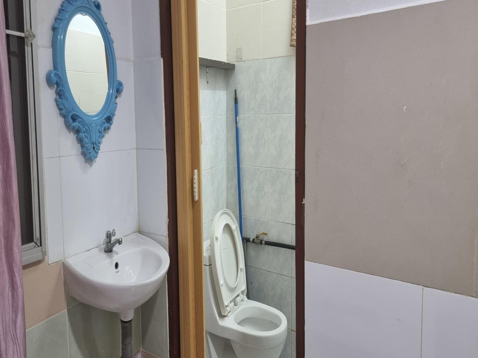 Oyo 90972 Jj Homestay Miri Kültér fotó