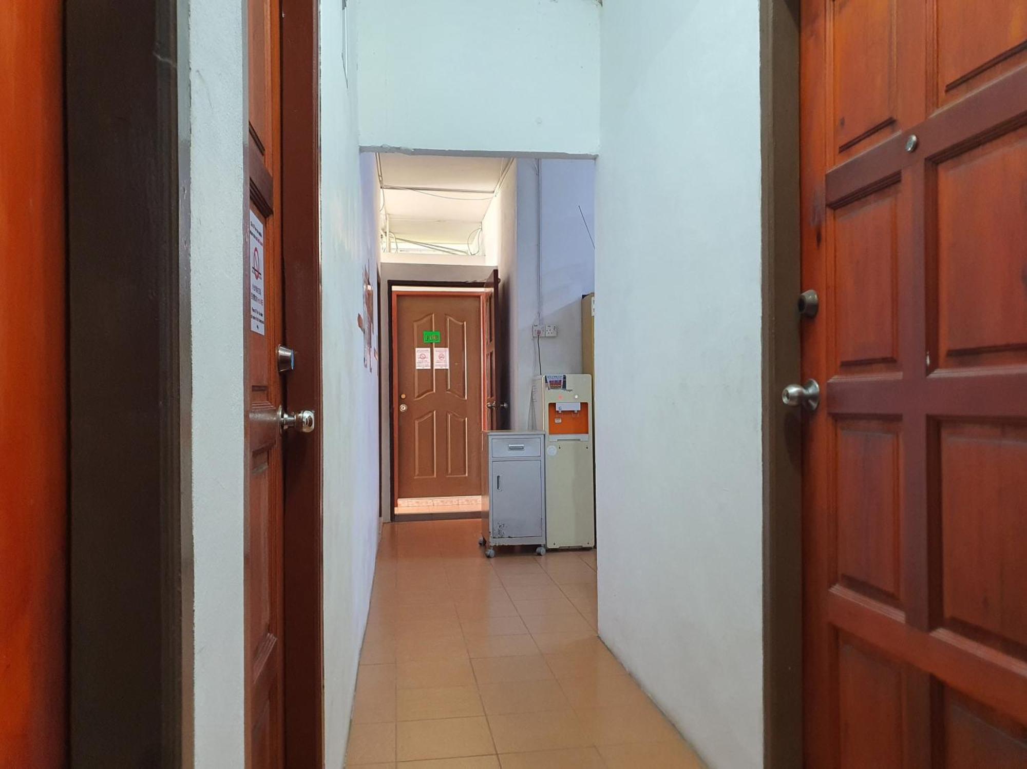 Oyo 90972 Jj Homestay Miri Kültér fotó